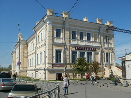 Эвакуатор в Ломоносове СПб