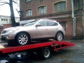 Эвакуация infiniti с В.О.